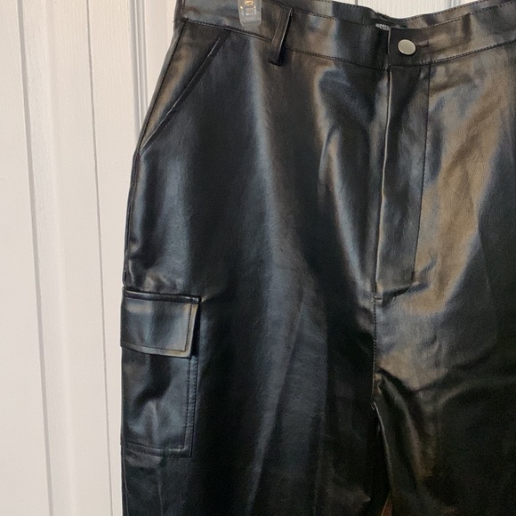 Highwaisted Faux Leather Joggers - Picture 2 of 5